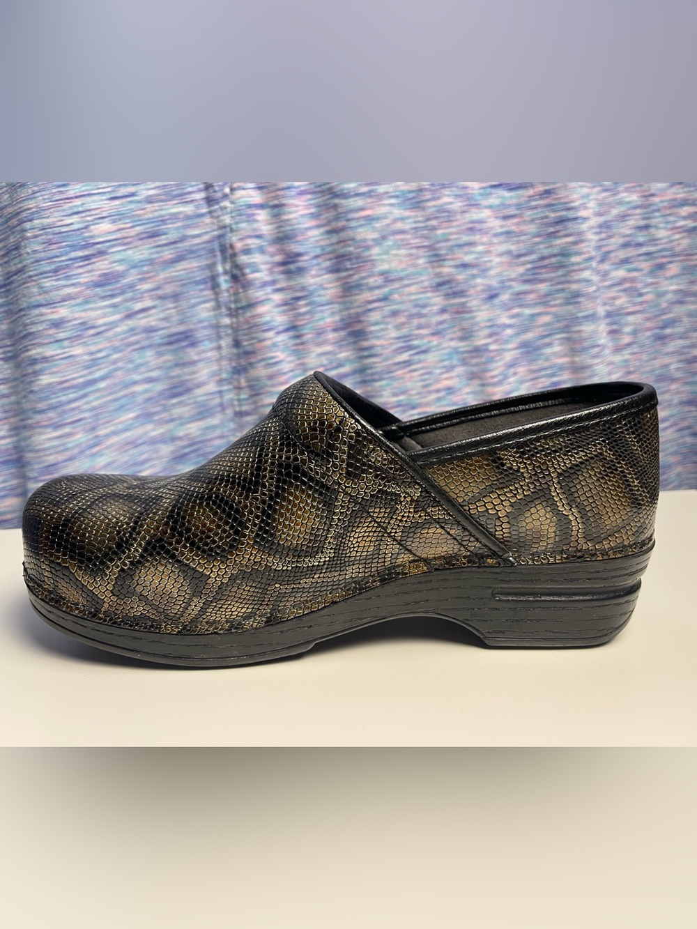 Dansko Python Print Clogs Size 8.5-9 - Picture 7 of 10
